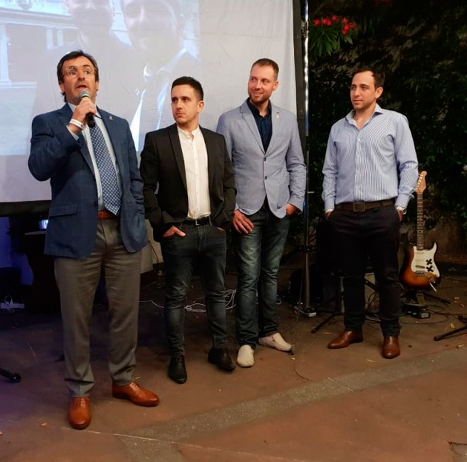 Invitado a la cena de cierre de año de la Unión Industrial de Bahía Blanca