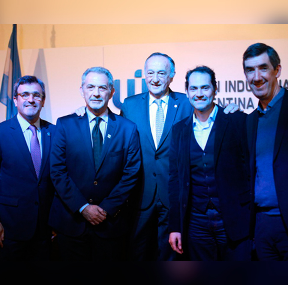 Ingreso al Comité Ejecutivo de la UIA, como Protesorero 1ero