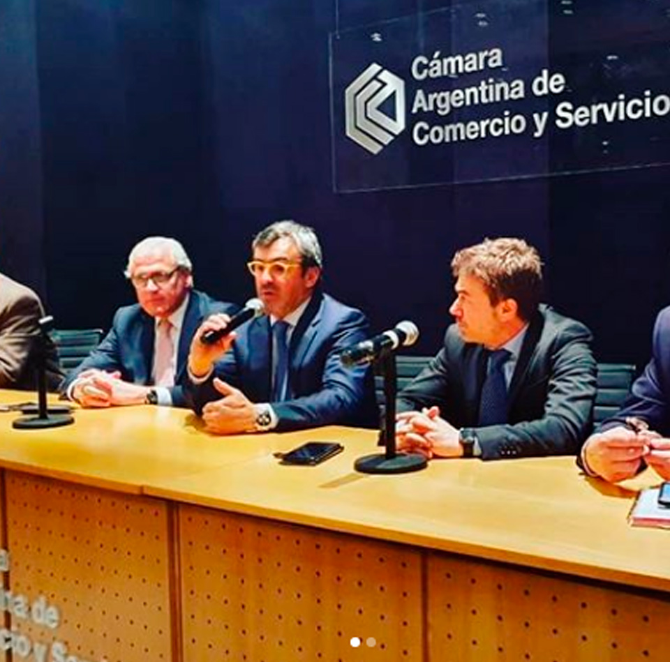 Invitación a disertar en la Cámara Argentina de Comercio y Servicios