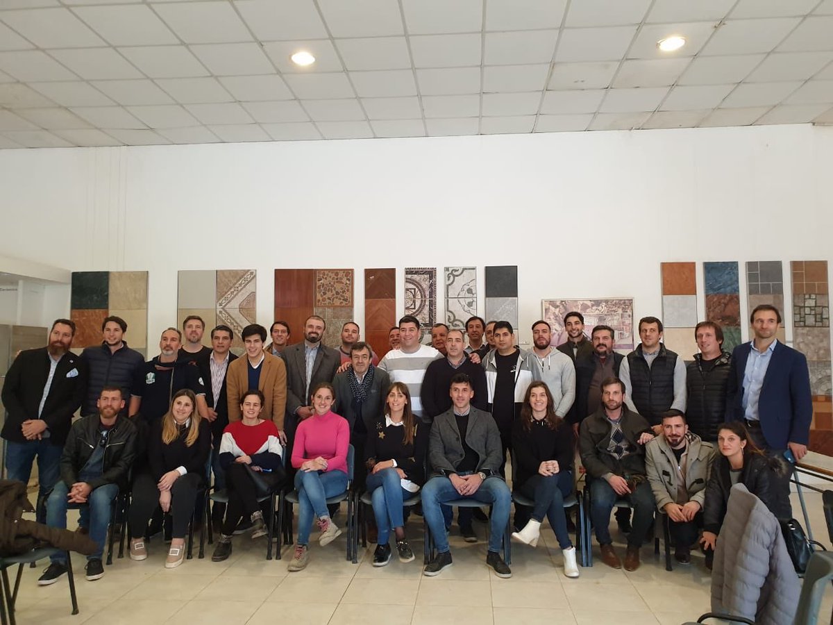 Visita a Cerámica Alberdi con jóvenes empresarios y gremialistas