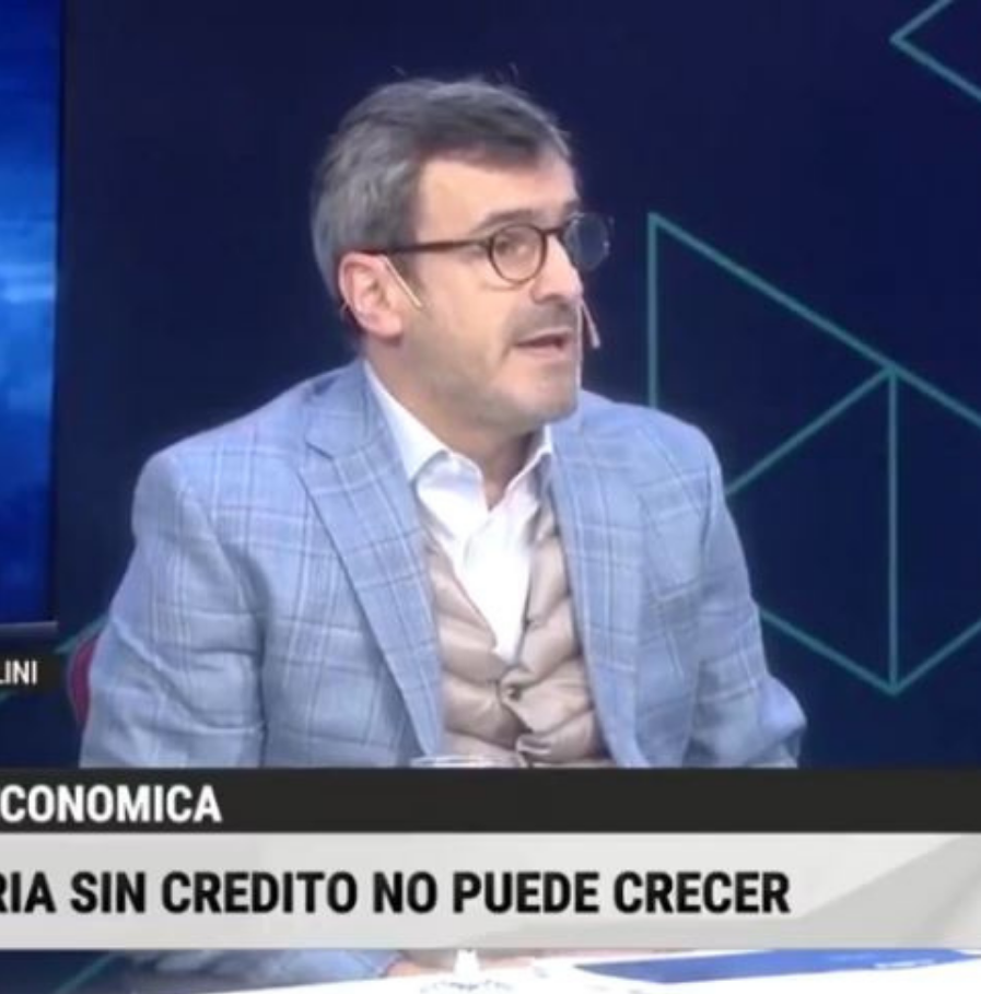 Entrevista en «Qué hacemos con los pesos», por Canal 26