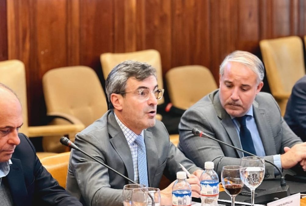 Primera reunión del Comité Ejecutiva de UIA