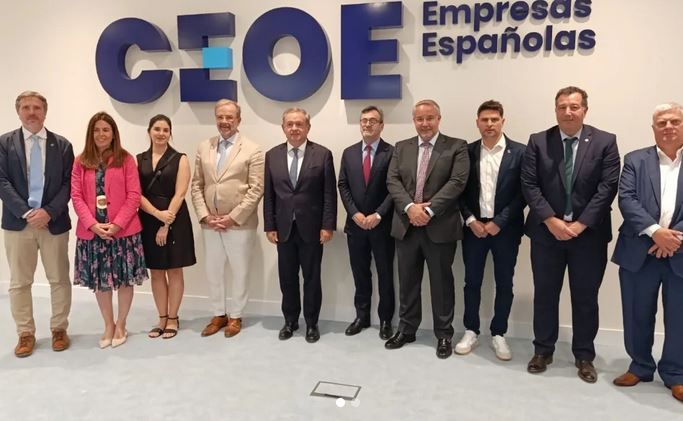 Encuentro con la Confederación Española de Organizaciones Empresariales