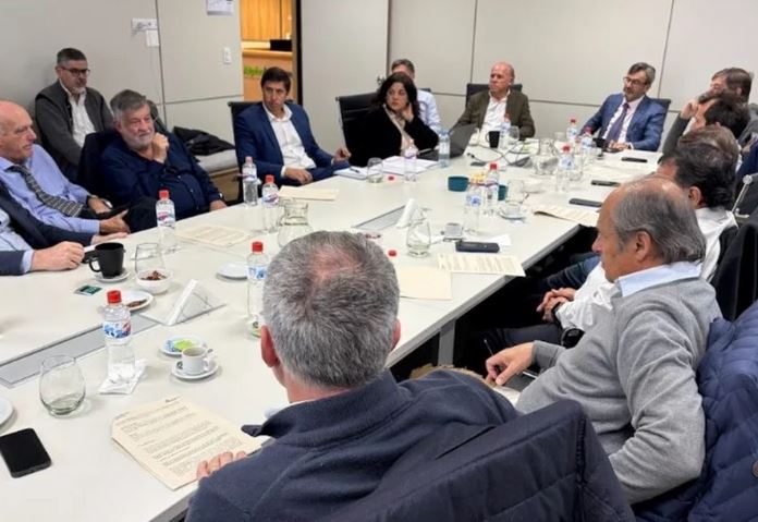 Viaje Federal de la UIA a Salta: reunión con UNINOA